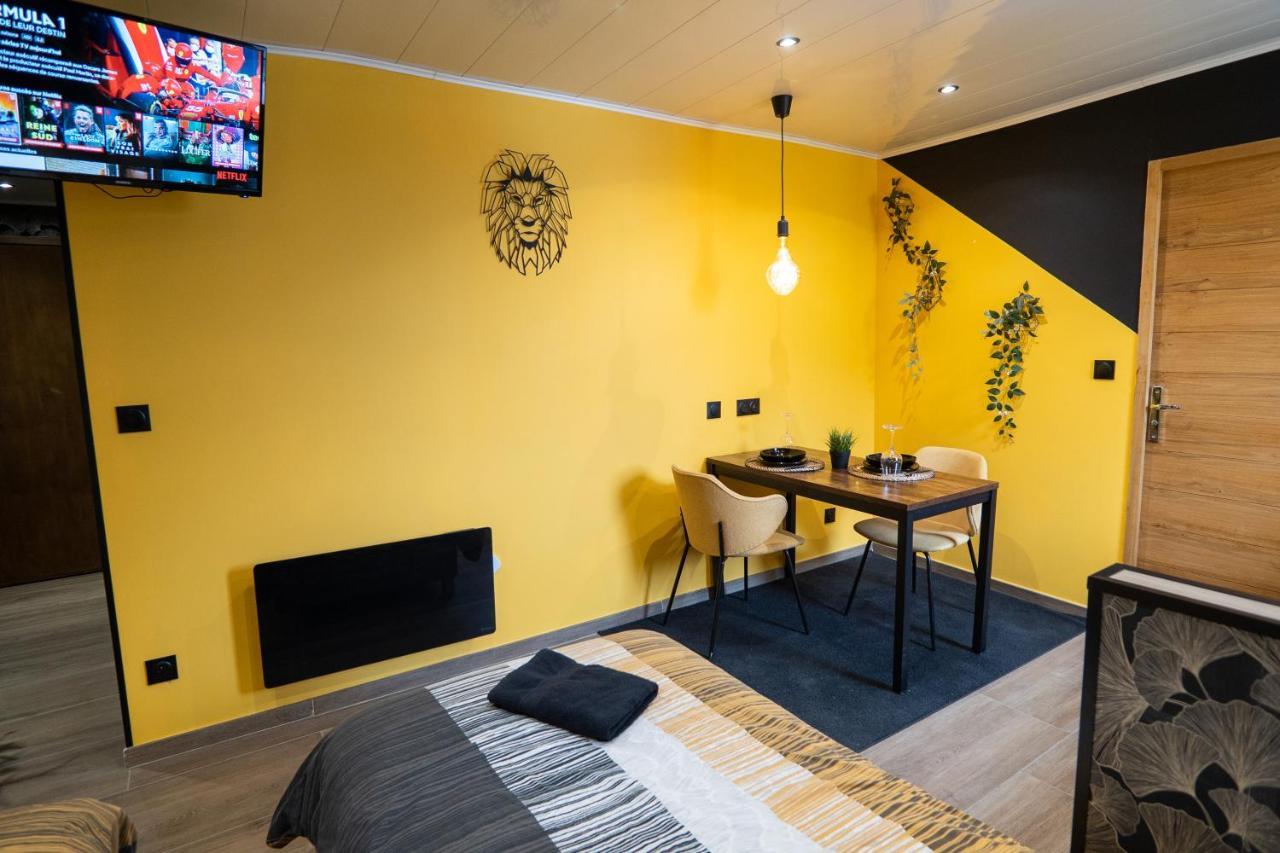 Capstay Color Valenciennes & Netflix Trith-Saint-Leger Exteriér fotografie