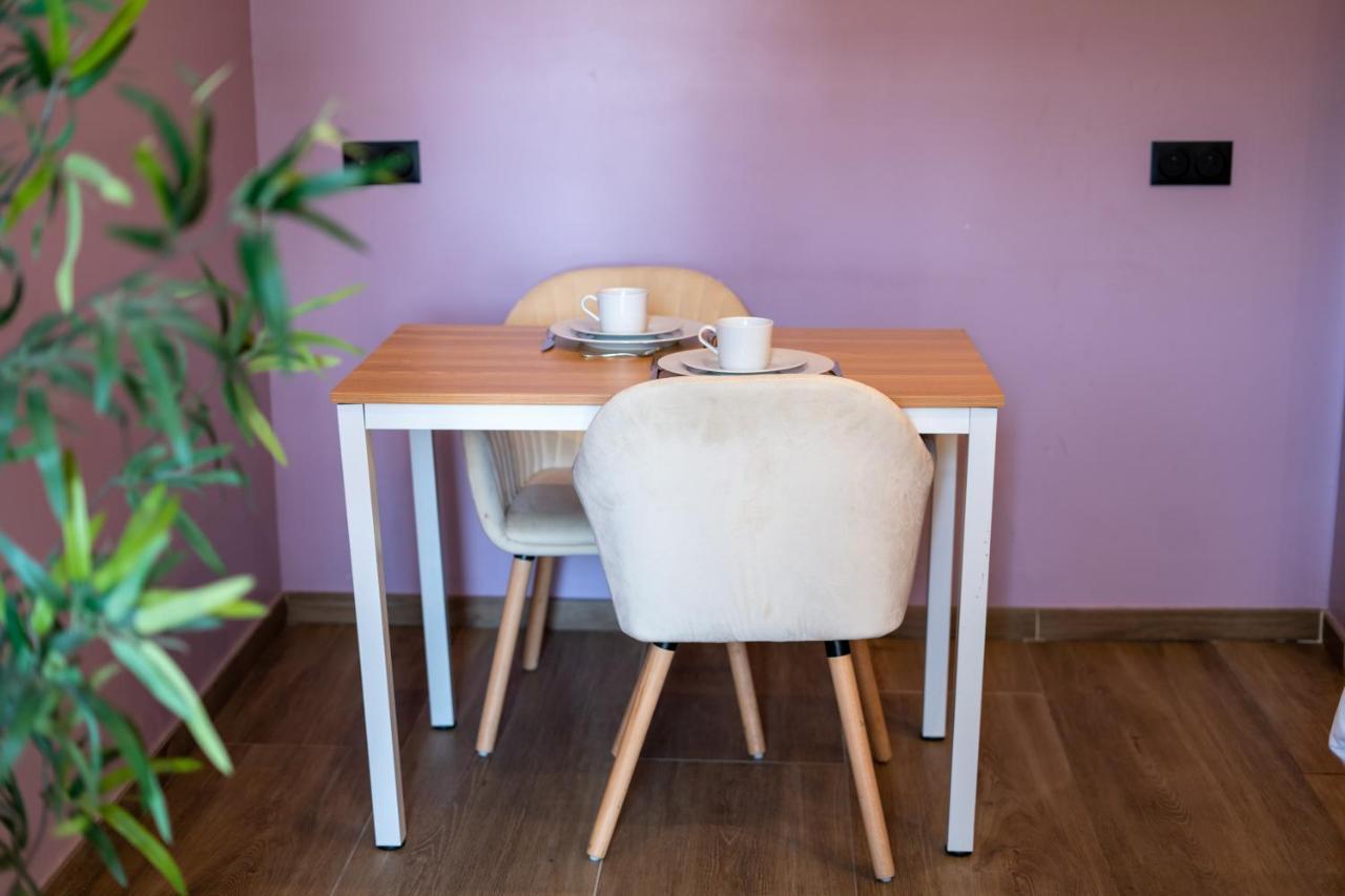 Capstay Color Valenciennes & Netflix Trith-Saint-Leger Exteriér fotografie